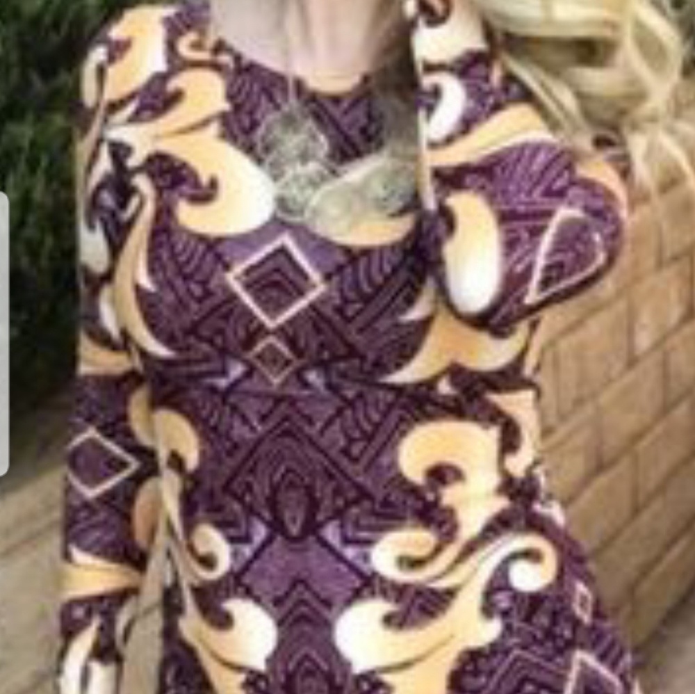 Elegant Debbie